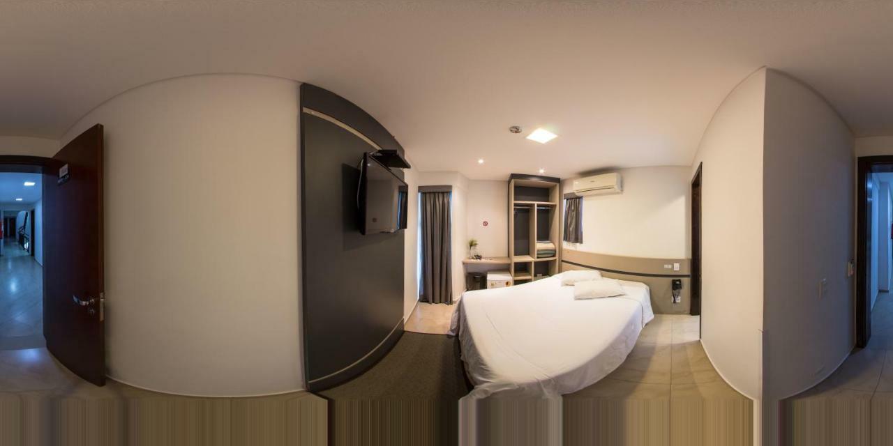Hollyster Hotel Curitiba Exterior photo
